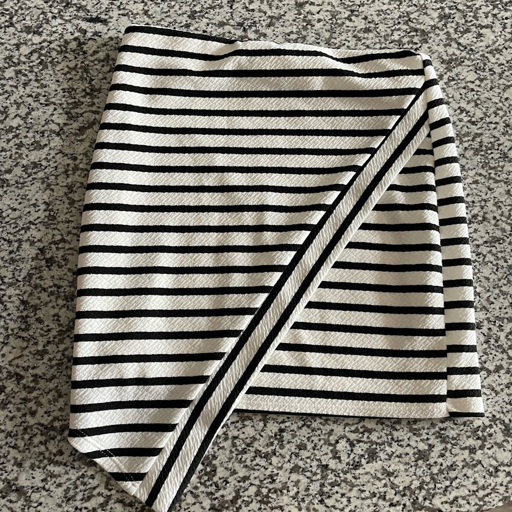 Shope Hopes Stripe Skirt